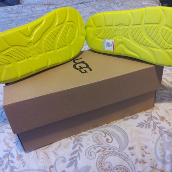 Ugg Sport Yeah Slingback Sandals Size 9 - Picture 6 of 11